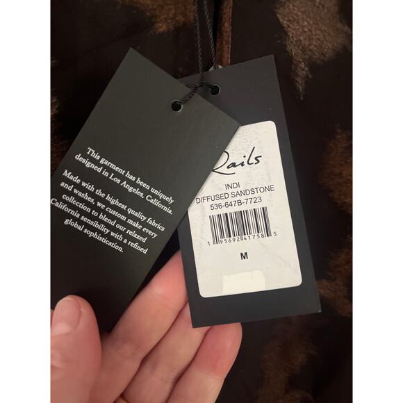NWT Rails Indi Diffused Sandstone Blouse M - Picture 3 of 7